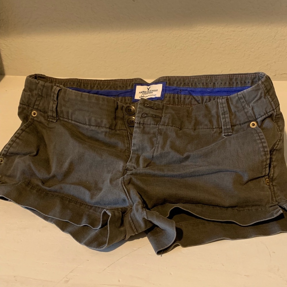 American Eagle women’s shorts